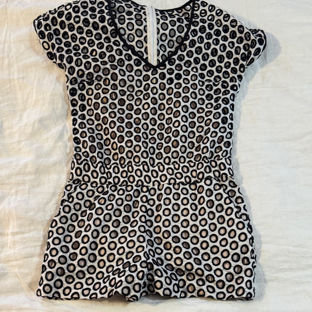 J Crew eyelet romper, lined with pockets, womens size 0